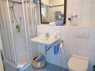 Apartment, shower, toilet, lake view