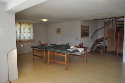 Apartment, shower and bath, toilet, 3 bed rooms