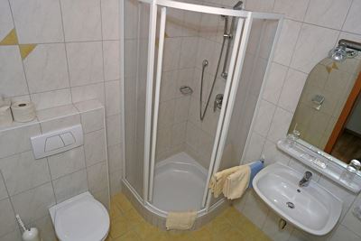 Camera tripla, doccia, WC, balcone