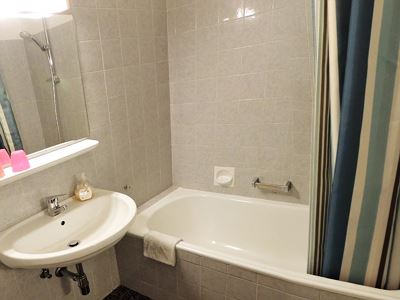 Camera tripla, bagno, WC