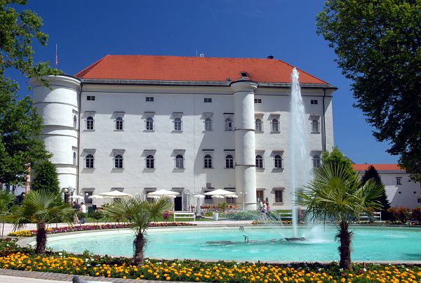 Das Renaissance-Schloss Porcia im Herzen der Stadt Spittal